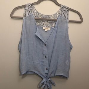 Light blue front-tie tank